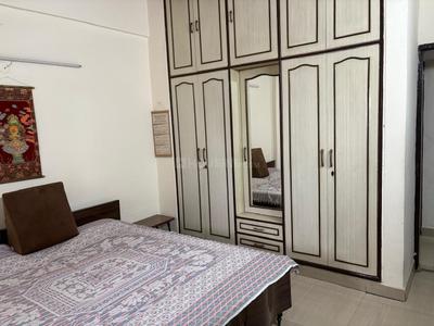 Bedroom Image of 1050 Sq.ft 2 BHK Apartment / Flat for rent in Gaurs Gaur Global Village, Crossings Republik Ghaziabad for Rs. 17000