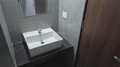 Bathroom Image of 270 Sq.ft 1 RK Apartment / Flat for rent in VJ IndiLife, Pashan Pune for Rs. 20000