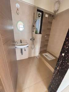 Bathroom Image of 600 Sq.ft 1 BHK Apartment / Flat for rent in Crescent Sky Heights, Dahisar East Mumbai for Rs. 25000