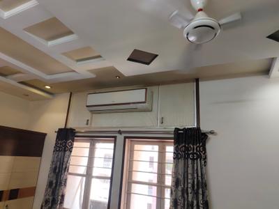 Bedroom Image of 2225 Sq.ft 3 BHK Apartment / Flat for rent in Ratnaakar Rosewood Estate, Jodhpur Ahmedabad for Rs. 41000