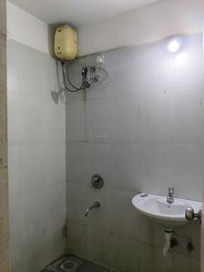 Common Bathroom Image of 774 Sq.ft 1.5 BHK Apartment / Flat for sale in Lodha Casa Rio, Palava Phase 1 Thane for Rs. 3800000