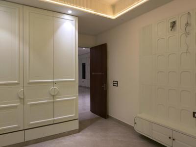Bedroom Image of 1800 Sq.ft 4 BHK Builder Floor for sale in Indirapuram Ghaziabad for Rs. 27500000