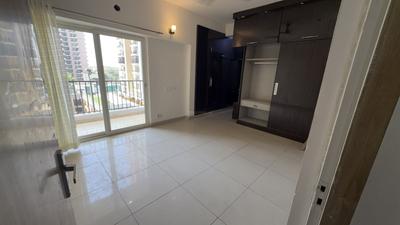 Bedroom Image of 1820 Sq.ft 3.5 BHK Apartment / Flat for sale in Panchsheel Greens 2, Noida Extension Greater Noida for Rs. 16000000