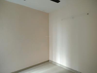 Bedroom Image of 920 Sq.ft 2.5 BHK Apartment / Flat for rent in Amrapali Dream Valley 2, Noida Extension Greater Noida for Rs. 19010