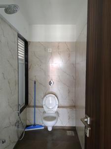Common Bathroom Image of 800 Sq.ft 1 BHK Apartment / Flat for rent in Thane West Thane for Rs. 34000
