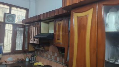 Kitchen Image of 1800 Sq.ft 3 BHK Builder Floor for rent in Naraina New Delhi for Rs. 65000
