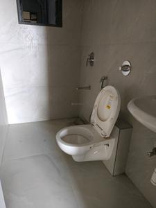 Common Bathroom Image of 960 Sq.ft 2 BHK Apartment / Flat for sale in Ikon Queens Tower, Mohammed Wadi Pune for Rs. 6800000