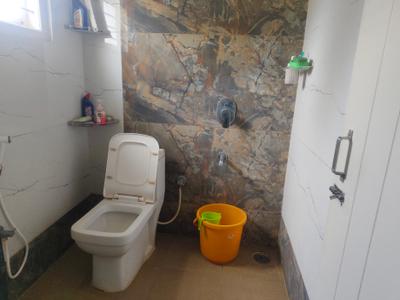 Bathroom Image of 600 Sq.ft 1 BHK Builder Floor for rent in JP Nagar Bengaluru for Rs. 15000