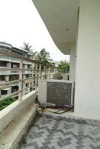 Balcony Image of 1500 Sq.ft 3 BHK Apartment / Flat for rent in Vile Parle East Mumbai for Rs. 140000