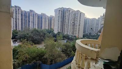 Balcony Image of 3066 Sq.ft 4.5 BHK Apartment / Flat for sale in Wave City Center Amore, Sector 32 Noida for Rs. 50800000