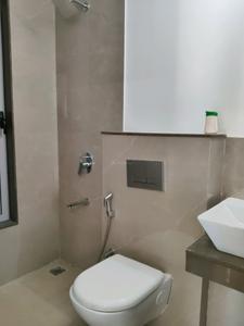 Common Bathroom Image of 472 Sq.ft 1.5 BHK Apartment / Flat for rent in Piramal Revanta Tower 4, Bhandup West Mumbai for Rs. 48000