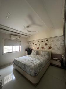 Bedroom Image of 3000 Sq.ft 4.5 BHK Villa for rent in Sunpharma Road Vadodara for Rs. 125000