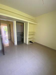 Bedroom Image of 800 Sq.ft 2 BHK Apartment / Flat for rent in Pattabiram Chennai for Rs. 12000