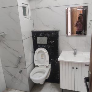Bathroom Image of 1600 Sq.ft 3 BHK Apartment / Flat for rent in Acme Heights 92, Sector 92 Mohali for Rs. 25000
