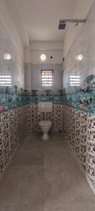 Bathroom Image of 950 Sq.ft 3 BHK Apartment / Flat for sale in Behala Chowrasta Kolkata for Rs. 4000000