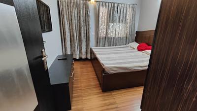 Bedroom Image of 650 Sq.ft 1 BHK Builder Floor for rent in Chittaranjan Park New Delhi for Rs. 35000