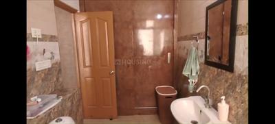 Bathroom Image of 2230 Sq.ft 4 BHK Apartment / Flat for sale in Maya Garden Phase 1 And Phase 2, Nabha Zirakpur for Rs. 15000000