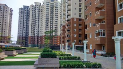 Image of 900 Sq.ft 2 BHK Apartment / Flat for sale in Nimbus Express Park View I, Chi V, Greater Noida for Rs. 6900000