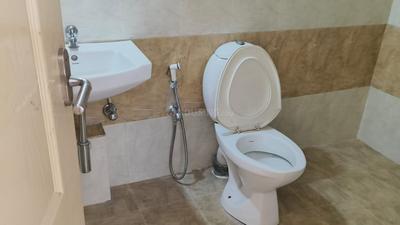Bathroom Image of 1700 Sq.ft 3 BHK Apartment / Flat for rent in Vaishnavi Nakshatra, Yeswanthpur Bengaluru for Rs. 47000