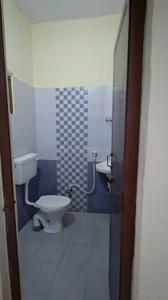 Bathroom Image of 1500 Sq.ft 3 BHK Apartment / Flat for rent in K R Puram Bengaluru for Rs. 22000