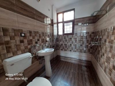 Bathroom Image of 770 Sq.ft 1 BHK Apartment / Flat for sale in Sector 63 Mohali for Rs. 9800000