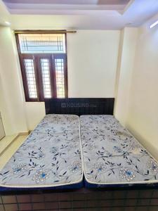 Bedroom Image of 800 Sq.ft 2 BHK Builder Floor for rent in New Ashok Nagar New Delhi for Rs. 22000