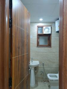 Common Bathroom Image of 950 Sq.ft 3 BHK Apartment / Flat for sale in Rajpur New Delhi for Rs. 6500000