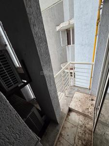 Balcony Image of 1000 Sq.ft 2 BHK Apartment / Flat for rent in Ekta Tripolis, Goregaon West Mumbai for Rs. 85000