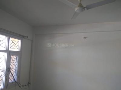 Bedroom Image of 1750 Sq.ft 2 BHK Builder Floor for rent in Dharampur Solan for Rs. 15000