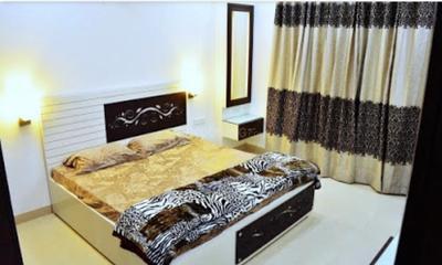Bedroom Image of 1200 Sq.ft 3 BHK Builder Floor for rent in Rajouri Garden New Delhi for Rs. 50000