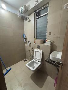 Bathroom Image of 850 Sq.ft 2 BHK Apartment / Flat for sale in Thapar Suburbia, Chembur Mumbai for Rs. 25000000