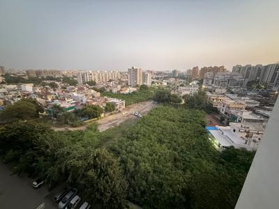 Balcony Image of 600 Sq.ft 1 BHK Apartment / Flat for rent in Godrej Vanaangan, Jagatpur Ahmedabad for Rs. 16000