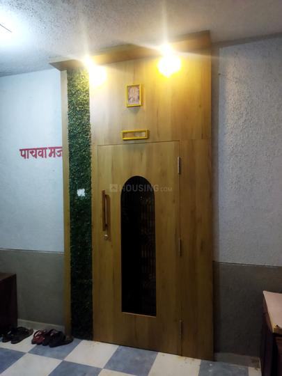 Shantaram Arcade Bedroom 1