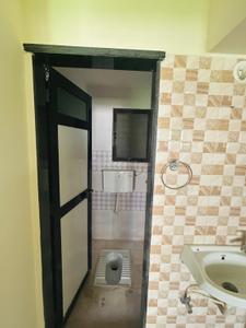 Bathroom Image of 650 Sq.ft 1 BHK Apartment / Flat for sale in Charms Paradise, Titwala Thane for Rs. 2700000