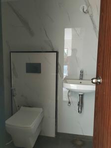Common Bathroom Image of 1350 Sq.ft 3 BHK Apartment / Flat for sale in Nicco Residency, Andheri East Mumbai for Rs. 36000000