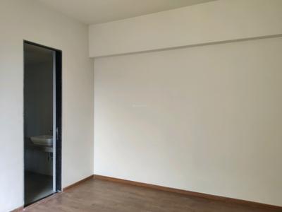 Bedroom Image of 750 Sq.ft 2 BHK Apartment / Flat for sale in Sheth Montana, Mulund West Mumbai for Rs. 19500000