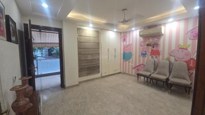 Bedroom Image of 1650 Sq.ft 3 BHK Builder Floor for sale in Patel Nagar New Delhi for Rs. 43500000
