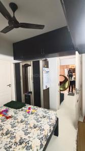 Bedroom Image of 1050 Sq.ft 2 BHK Apartment / Flat for rent in Casagrand Woodside, Kolapakkam Chennai for Rs. 40000