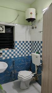 Bathroom Image of 542 Sq.ft 2 BHK Apartment / Flat for sale in Entally Kolkata for Rs. 5500000