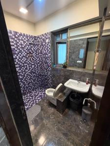 Bathroom Image of 1097 Sq.ft 3 BHK Apartment / Flat for sale in Kanakia Miami, Mahim Mumbai for Rs. 59000000