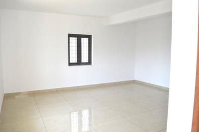 Bedroom Image of 3000 Sq.ft 3 BHK Independent House for sale in Cherpu Thrissur for Rs. 13800000