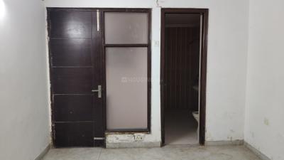 Bedroom Image of 2100 Sq.ft 3 BHK Builder Floor for rent in Sector 46 Noida for Rs. 85000