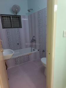 Bathroom Image of 1800 Sq.ft 3 BHK Independent House for rent in Kottivakkam Chennai for Rs. 60000