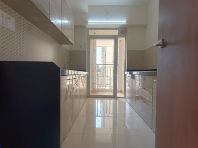 Kitchen Image of 1025 Sq.ft 2 BHK Apartment / Flat for rent in Lodha Amara, Kolshet Thane for Rs. 43000