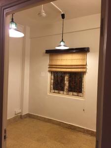Bedroom Image of 600 Sq.ft 1 BHK Apartment / Flat for rent in Daulat Shirin, Cuffe Parade Mumbai for Rs. 80000
