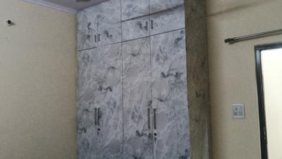 Bedroom Image of 1100 Sq.ft 3 BHK Builder Floor for rent in Ramesh Nagar New Delhi for Rs. 38000