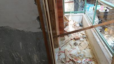 Balcony Image of 540 Sq.ft 2 BHK Builder Floor for sale in Laxmi Nagar New Delhi for Rs. 5250000