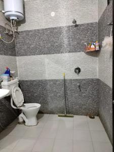 Bathroom Image of 1700 Sq.ft 3 BHK Independent House for rent in Sector 7 Gurgaon for Rs. 35000