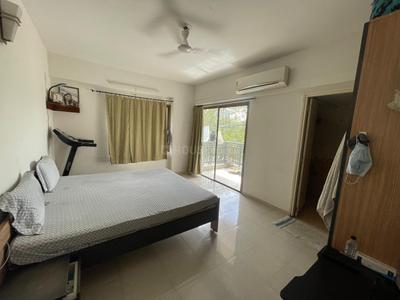 Bedroom Image of 2000 Sq.ft 3 BHK Apartment / Flat for rent in Prahlad Nagar Ahmedabad for Rs. 55000
