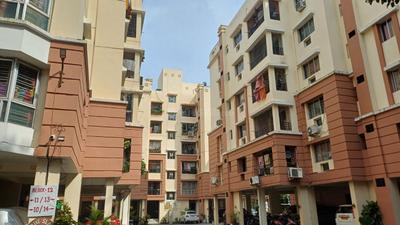 Image of 925 Sq.ft 2 BHK Apartment / Flat for sale in RDB Regent Ganga, Uttarpara, Hooghly for Rs. 4400000